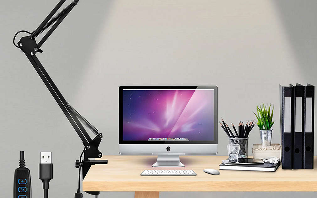 Nastaviteľná lampa písacieho stola