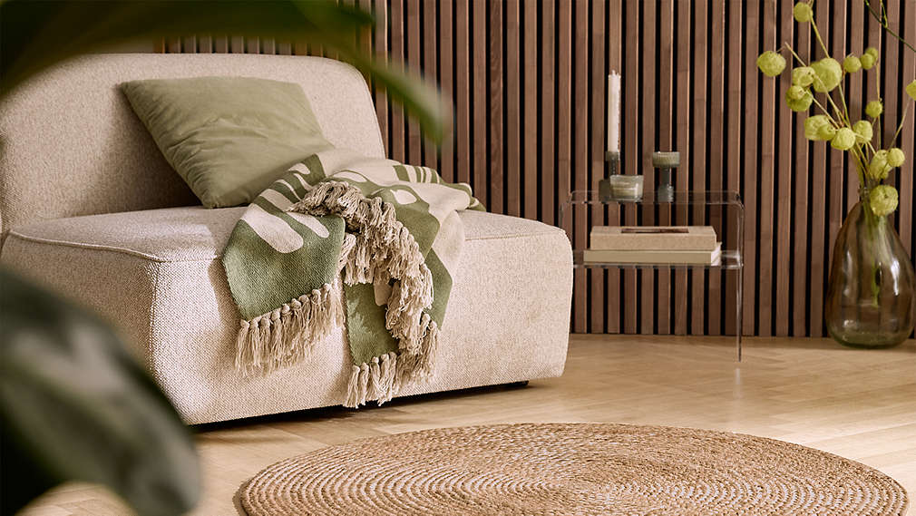 Ein moderner Sessel von LIVARNO mit hochwertigen Textilien und stabilen Wohnaccessoires, die durch ihre sorgfältige Verarbeitung und langlebige Materialqualität überzeugen., Ein moderner Sessel von LIVARNO mit hochwertigen Textilien und stabilen Wohnaccessoires, die durch ihre sorgf�ltige Verarbeitung und langlebige Materialqualit�t �berzeugen.