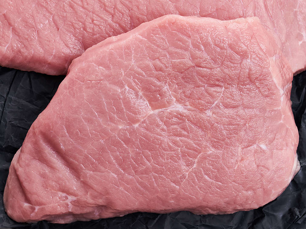 Șnițel de vițel proaspăt în detaliu