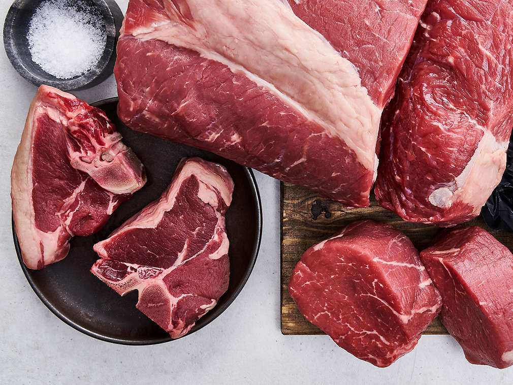 Изображение на различни видове прясно месо