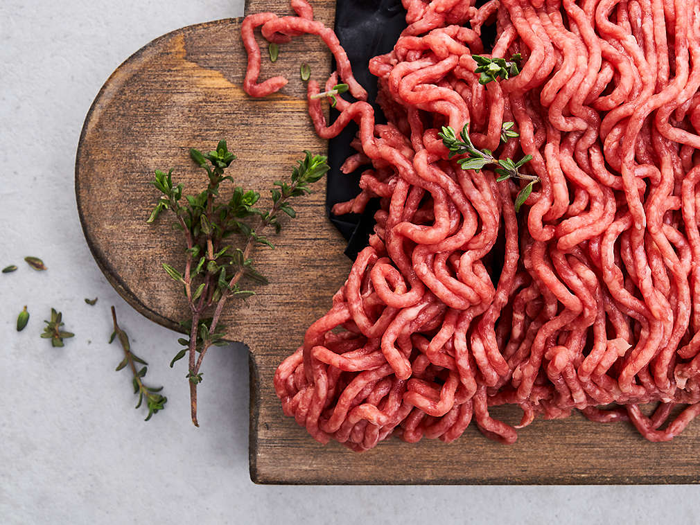 Frisches Rinderhackfleisch in der Detailansicht