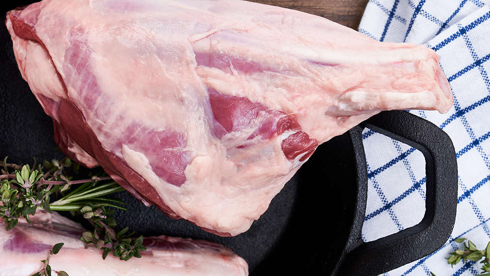 Imagine cu ciolan de miel