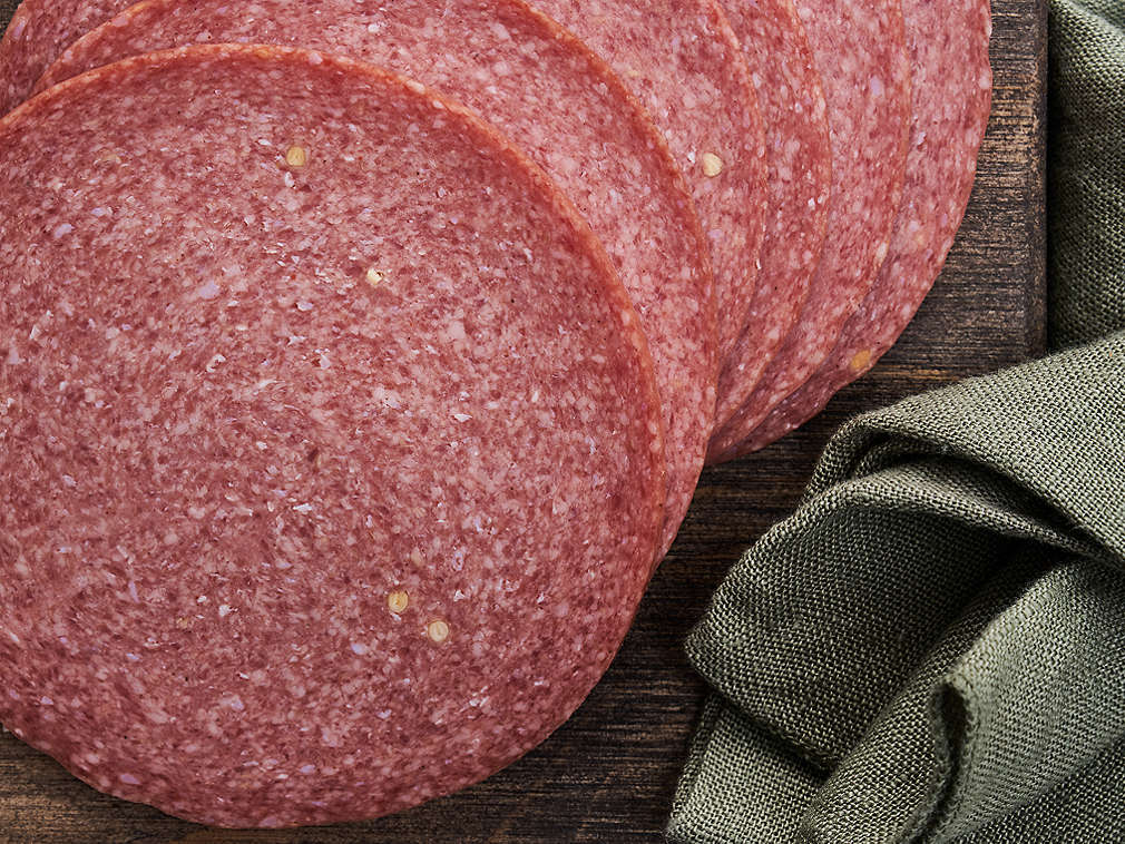 Cervelat proaspăt în detaliu