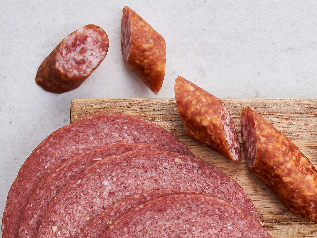 Detailný pohľad na čerstvé surové údeniny