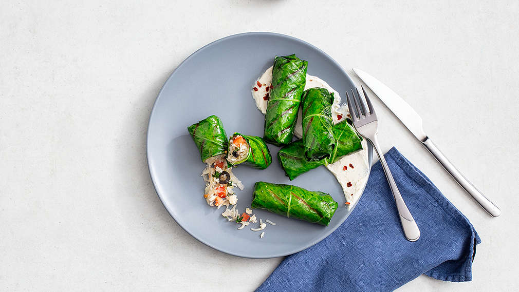 Faszerowane liście kalarepy