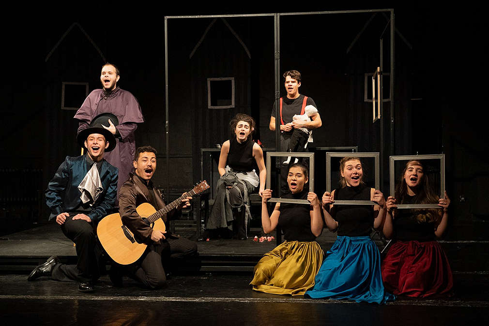 Спечели 1 от 5 двойни билета за „Очарователната обущарка“