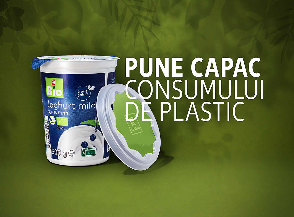 Capacul reutilizabil cu mențiunea "Pune capac consumului de plastic"