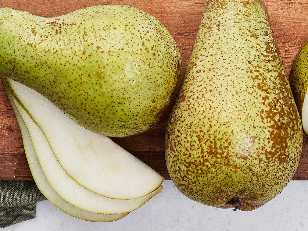 Пресни круши в детайлен изглед