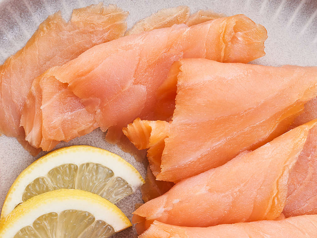 Geräucherter Lachs in der Detailansicht