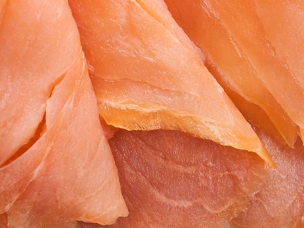Geräucherter Lachs in der Detailansicht