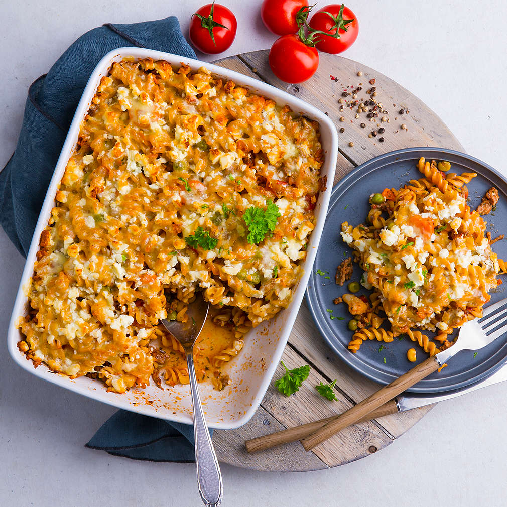 Gemüse-Hack-Auflauf mit Dinkel-Spiralen - Rezept | Kaufland