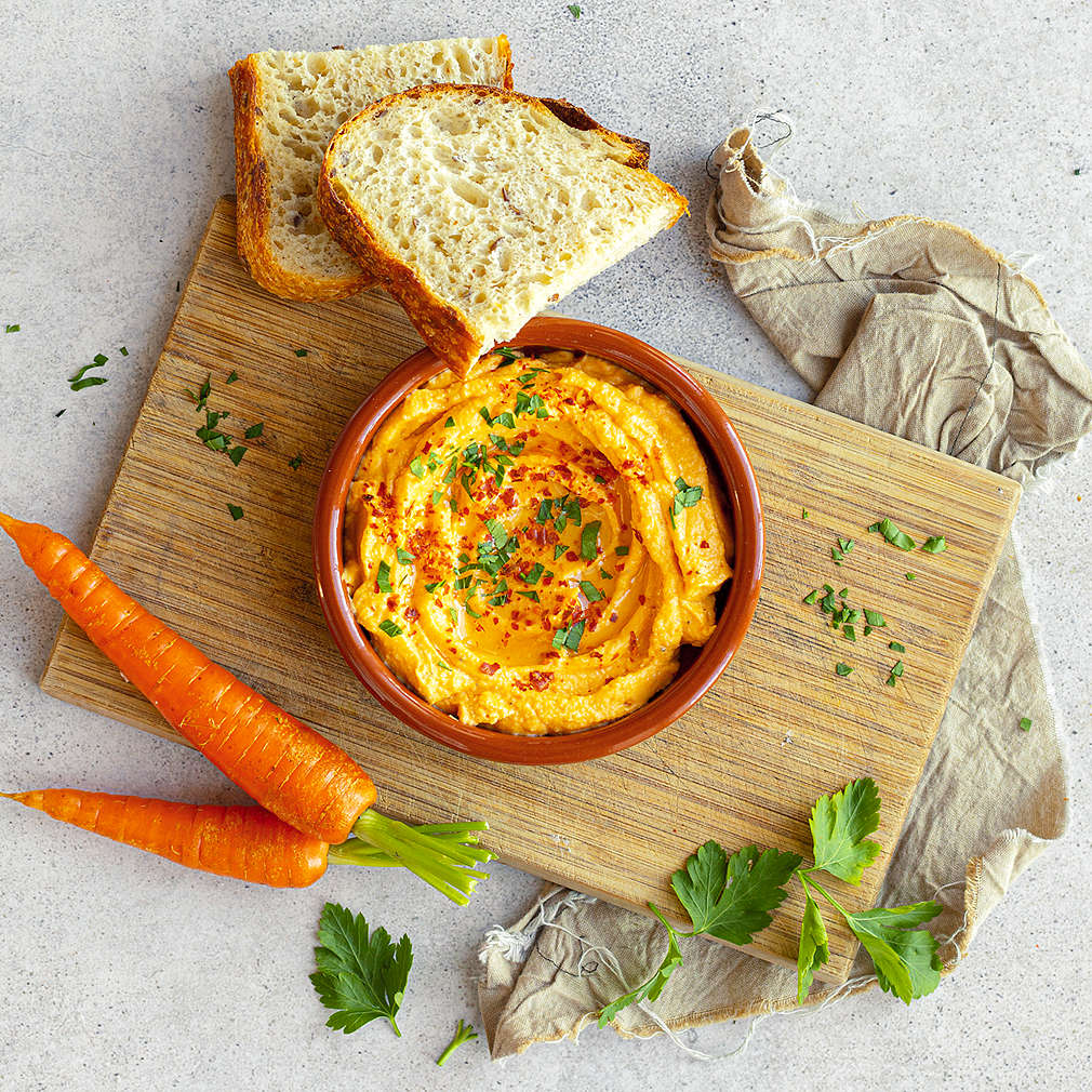 Zobrazit Mrkvová pomazánka s chilli a cottage sýrem receptů