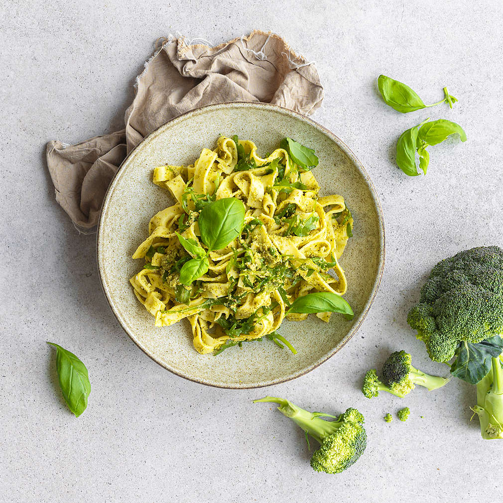 Zobrazit Těstoviny s rukolou a brokolicovou omáčkou receptů