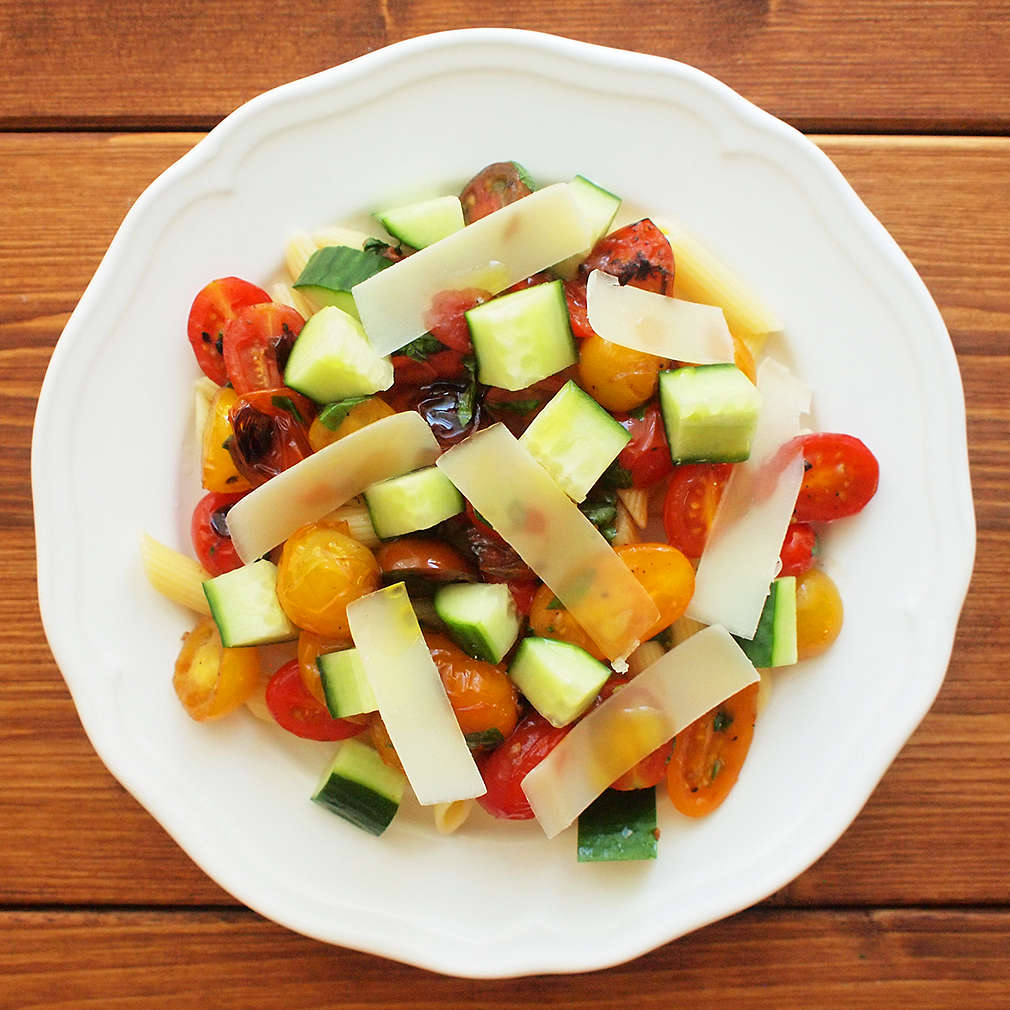 Zobrazit Těstovinový salát s rajčaty receptů