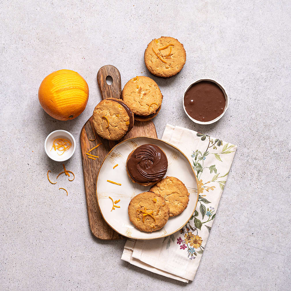 Zobrazit Pomerančové sušenky s čokoládovým krémem receptů