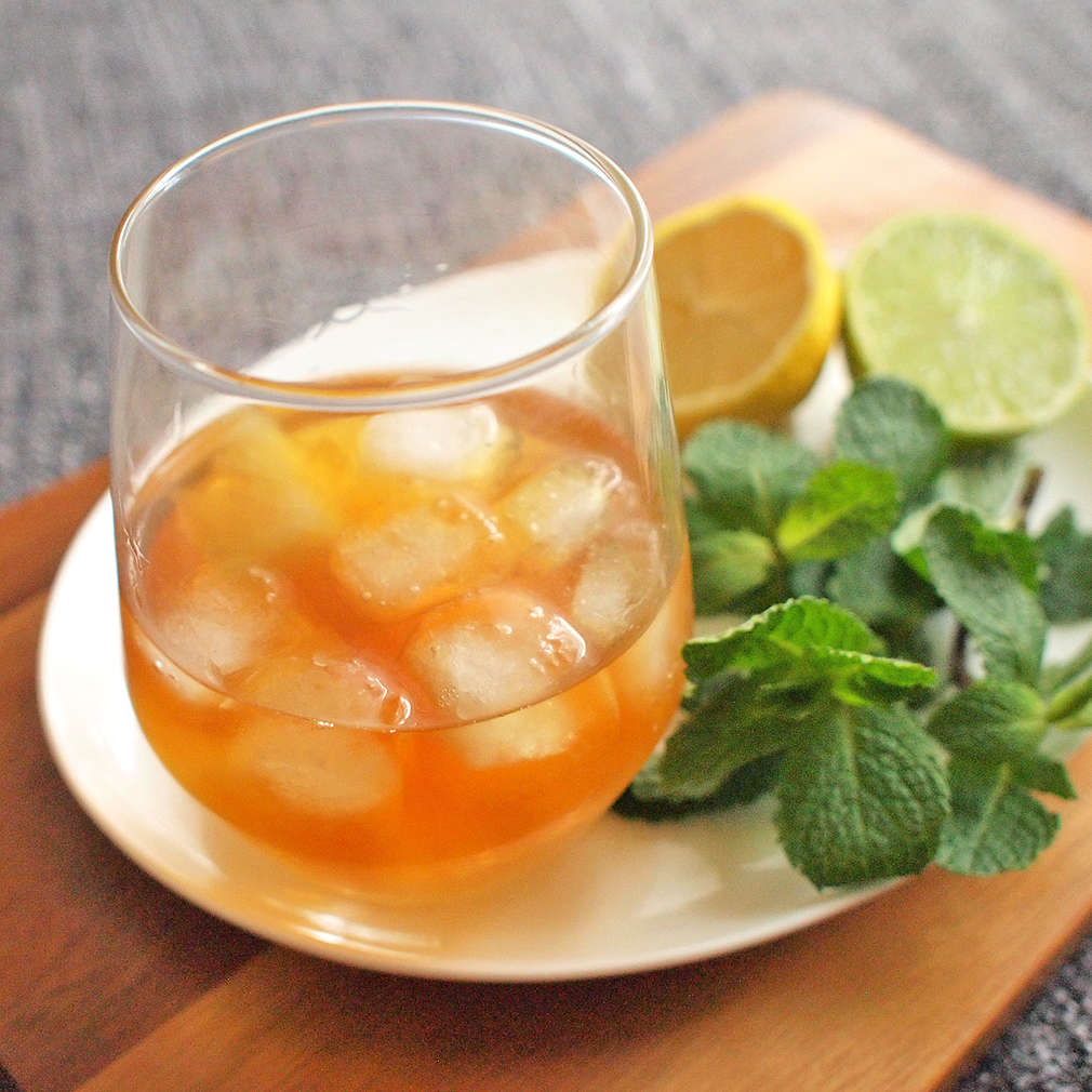 Zobrazit Ananasový punč s rumem receptů