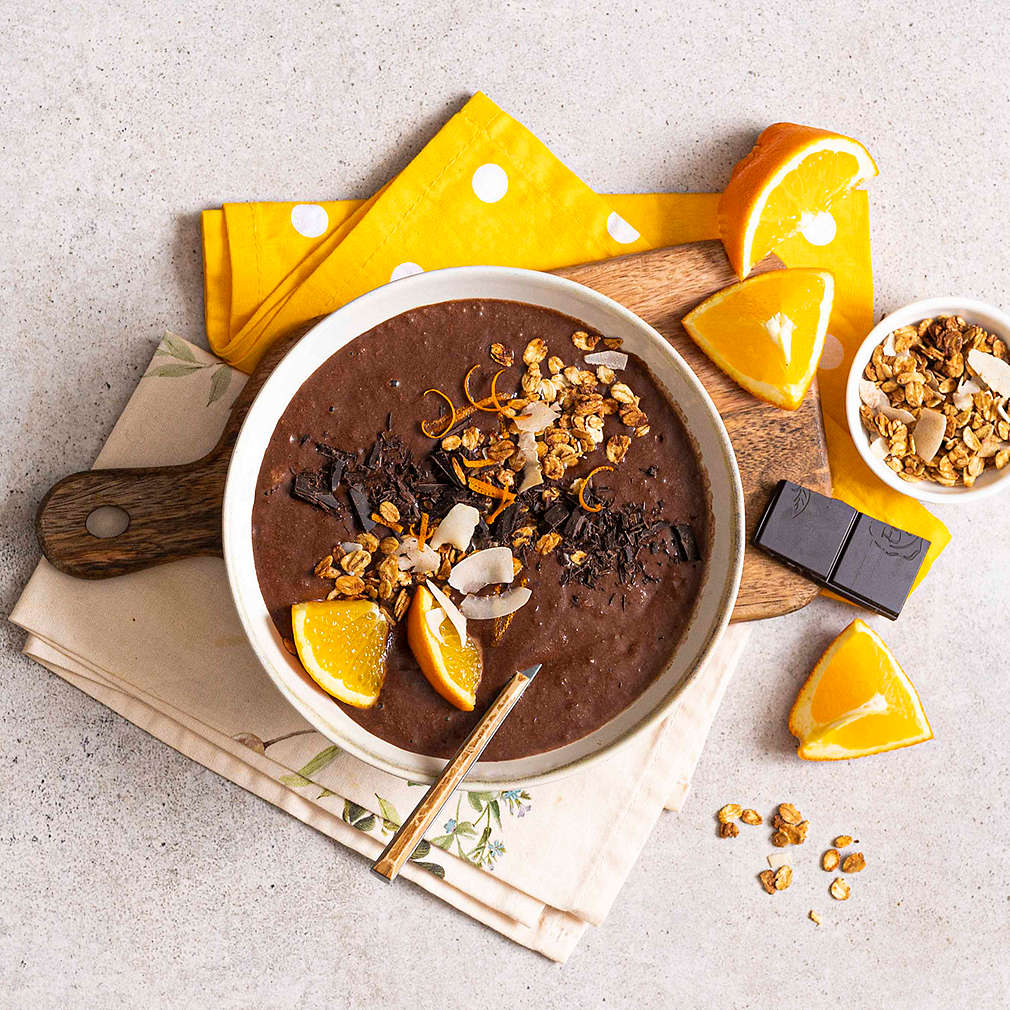 Zobrazit Čokoládovo-pomerančová smoothie bowl receptů
