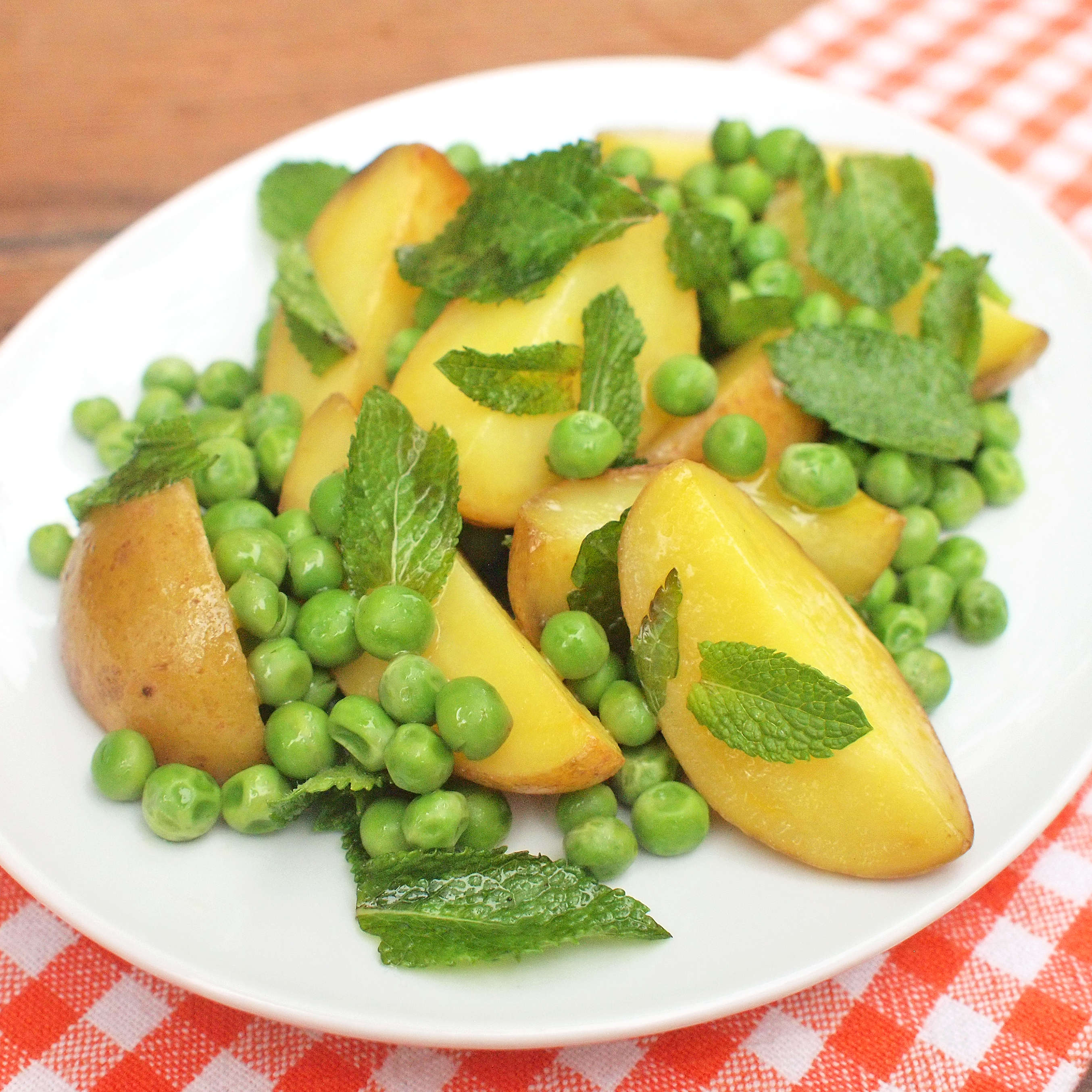 recipe-cz-3020_bramborovy-salat-hrasek-recept-brambory-mata-priloha?JGstbGVnYWN5LW9uc2l0ZS03JA==