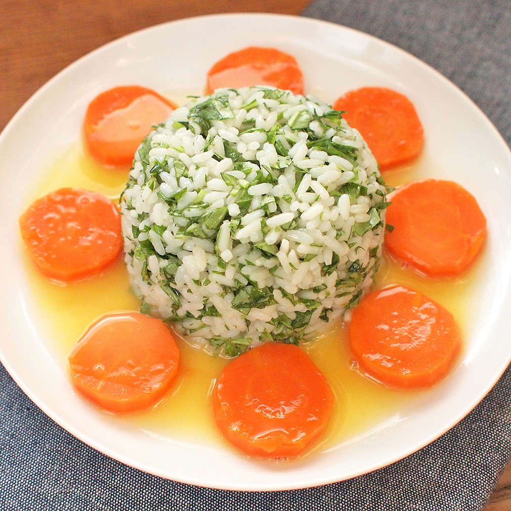 Zobrazit Mrkvové penízky s bylinkovou rýží receptů