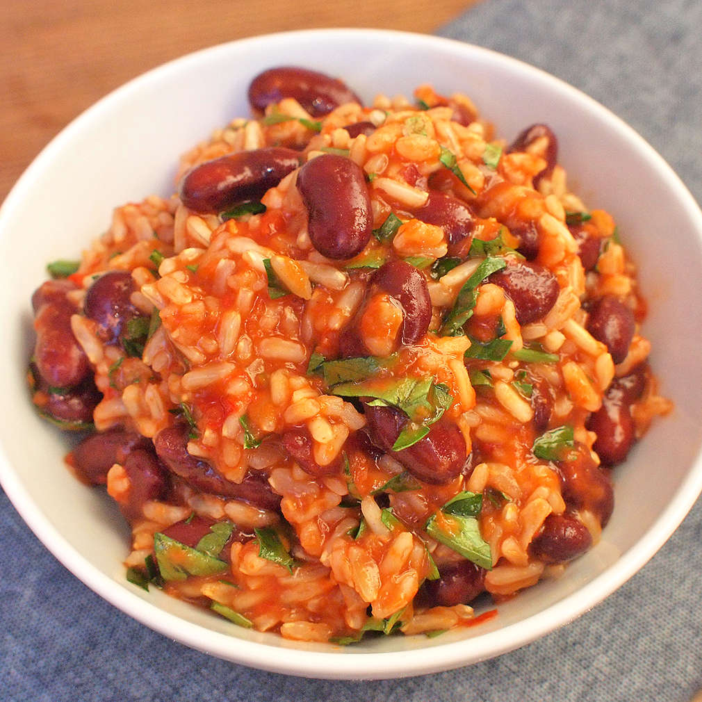 Zobrazit Hnědá rýže s fazolemi receptů