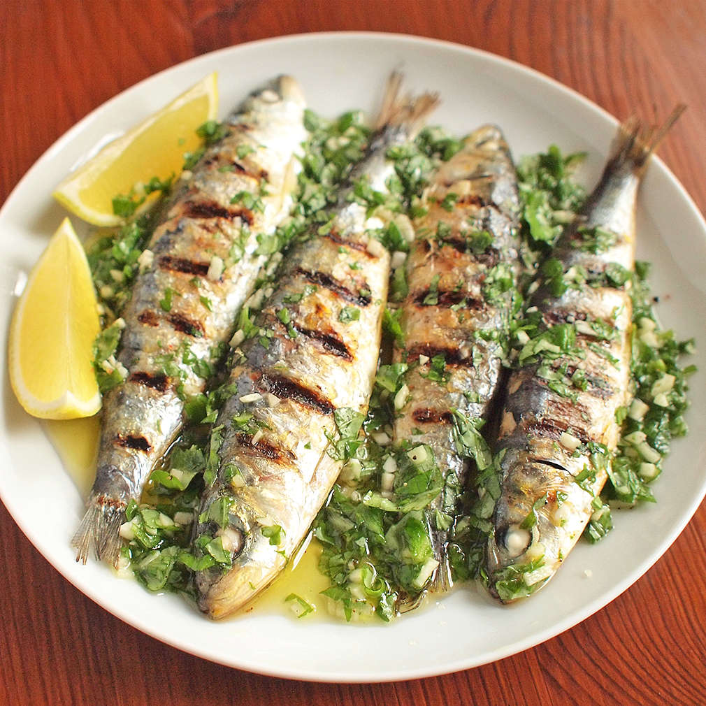 Zobrazit Grilované sardinky v česnekové marinádě receptů