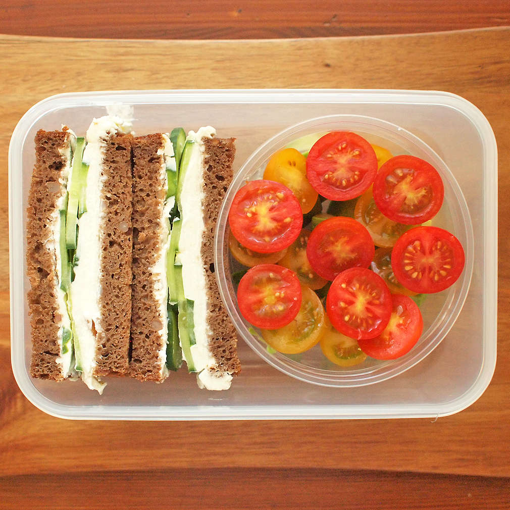 Zobrazit Okurkové sendviče s žitným chlebem do krabičky receptů