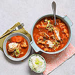 Zobrazit Kuřecí kari s květákem a mrkví receptů