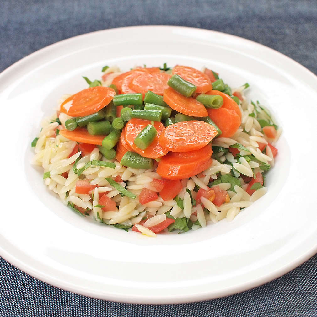 Zobrazit Rychlá těstovinová rýže se zeleninou receptů