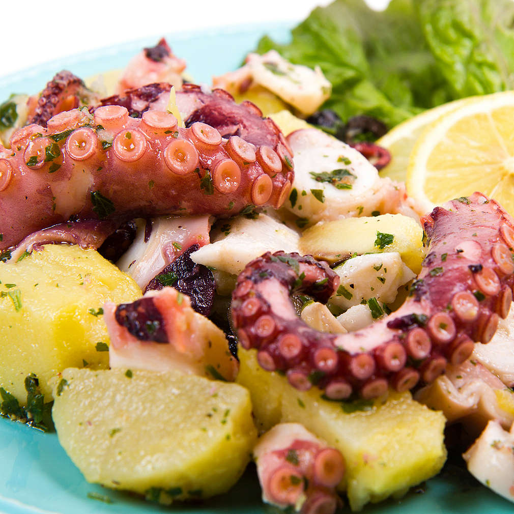 Fotografija recepta Krakovi hobotnice na salatu