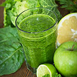 Smoothie din legume și fructe verzi