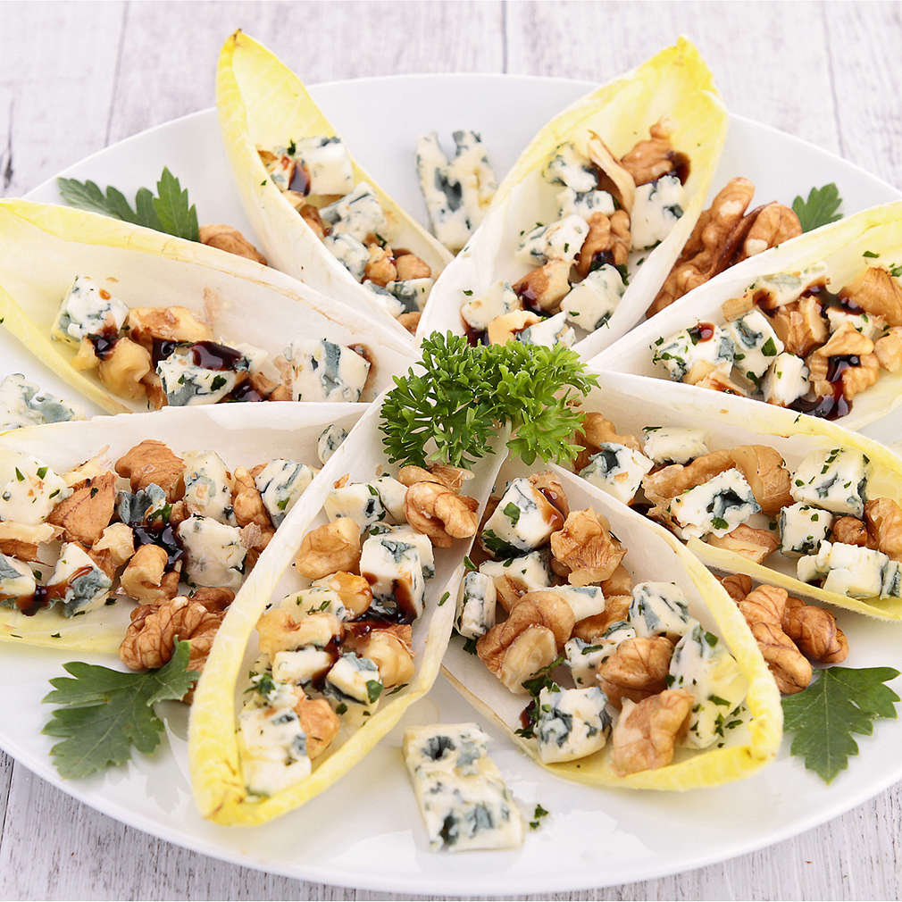 Изображение рецепта Salată de andive cu mere și blue cheese