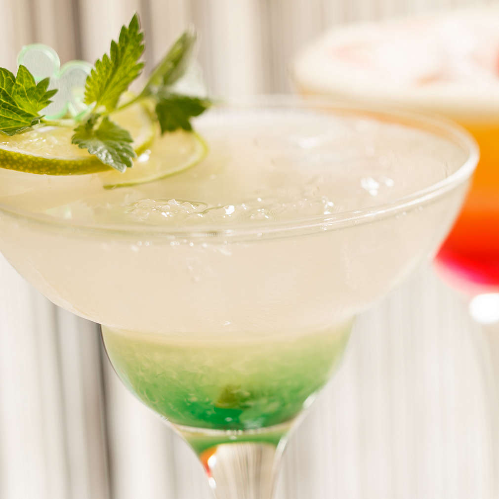 Imaginea rețetei Cocktail estival de vodcă și lime