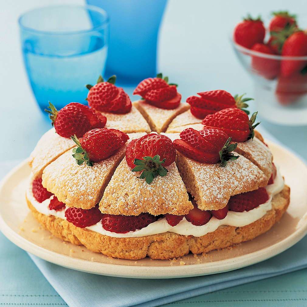Imaginea rețetei Prăjitură cu căpșune și cremă de mascarpone
