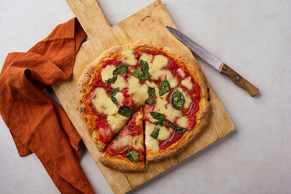 Zobrazenie receptu Pizza s chorizom, mozzarelou a bazalkou