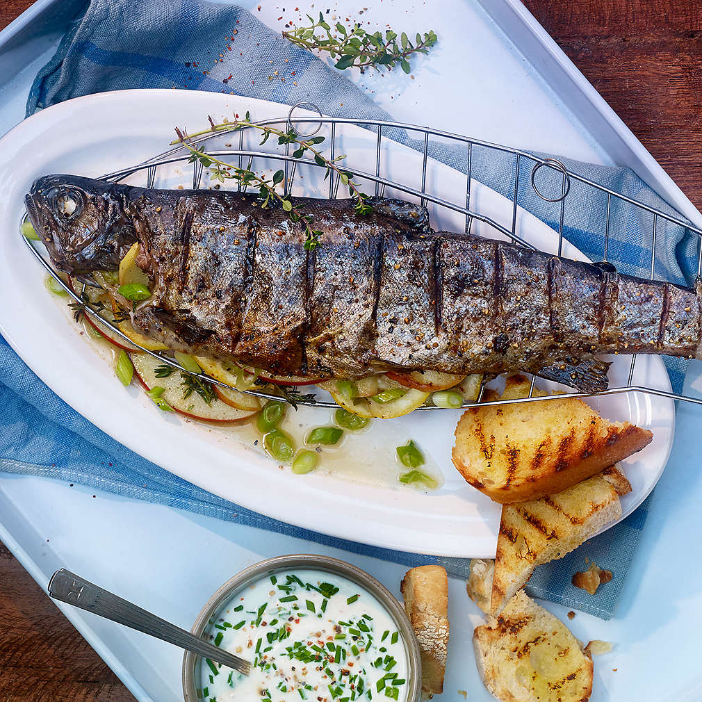 Abbildung des Rezepts Gefüllte Forelle mit Grill-Ciabatta