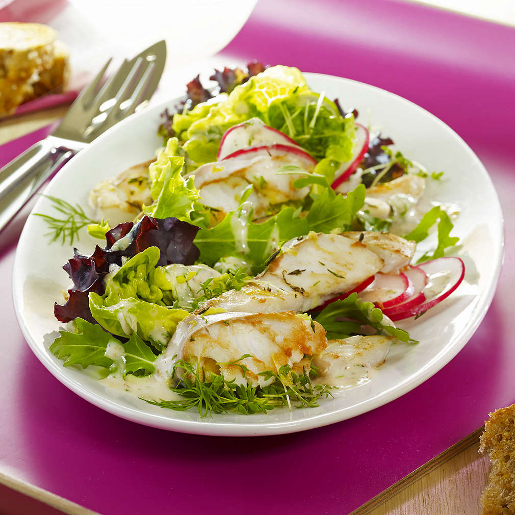 Abbildung des Rezepts Fitness-Salat mit Seelachsstreifen