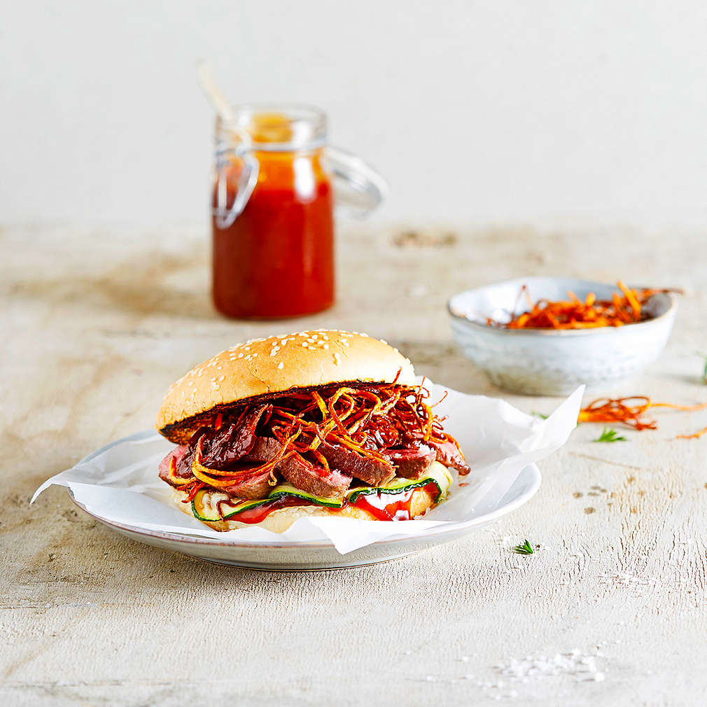 Imaginea rețetei Burger cu carne de miel și morcov