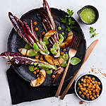 Abbildung des Rezepts Gegrillter Radicchio vom Grill mit Nektarinen