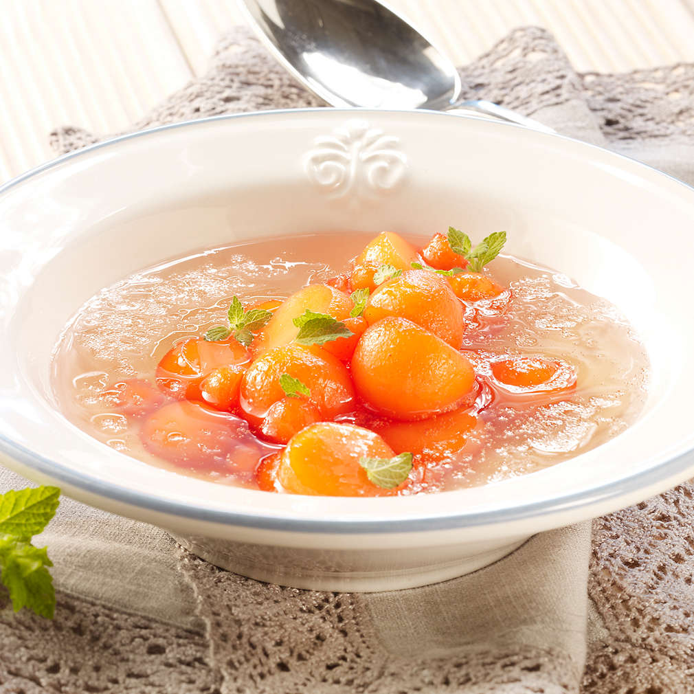 Zobrazit Studená melounová polévka s grenadinou receptů