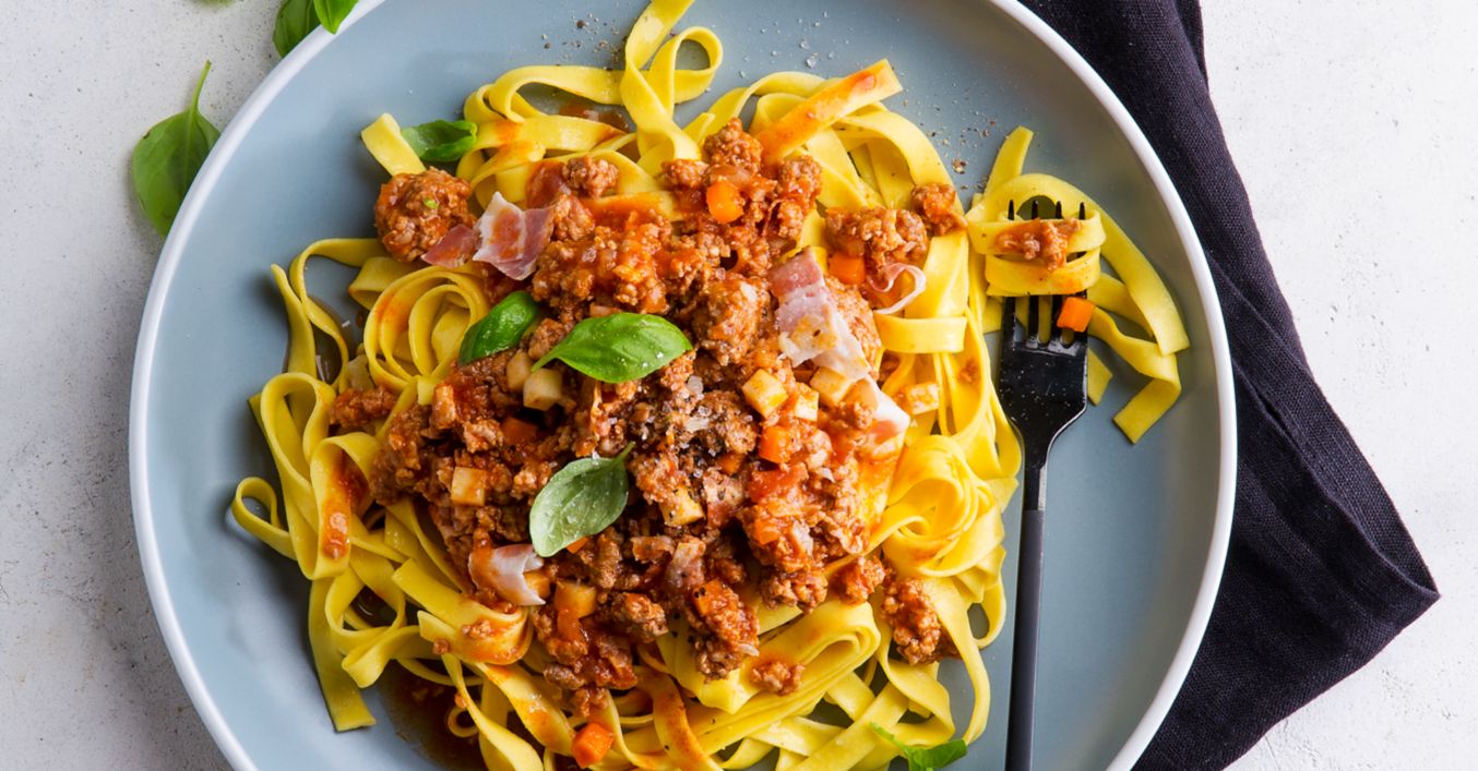 Paste bolognese cu sos ragù