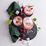 Abbildung des Rezepts Holunder-Himbeer-Spritz