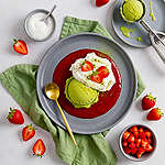 Abbildung des Rezepts Matcha-Strawberry-Cup