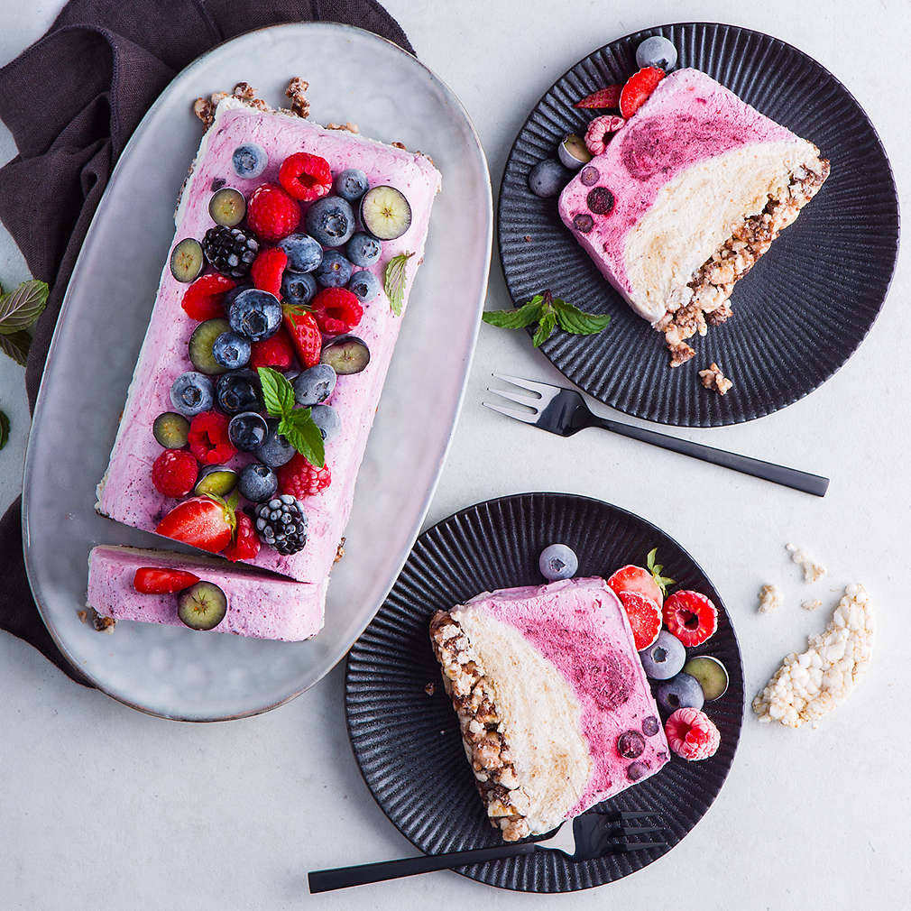 Zobrazit Zmrzlinový dort s lesním ovocem bez cukru receptů