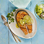 Abbildung des Rezepts Gegrillte Lachssteaks mit Senf-Limetten-Butter