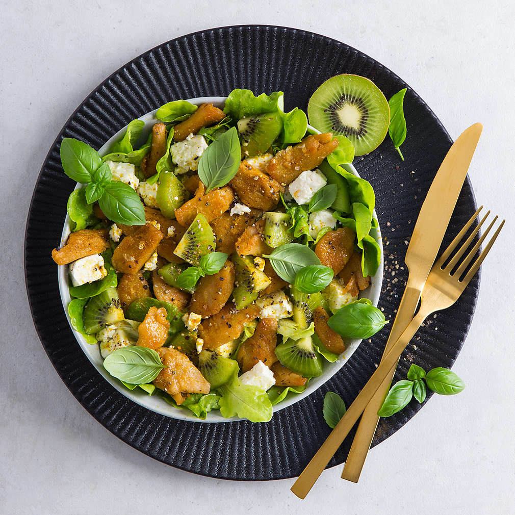 Zobrazit Feta-kiwi salát s limetkovým dresinkem receptů