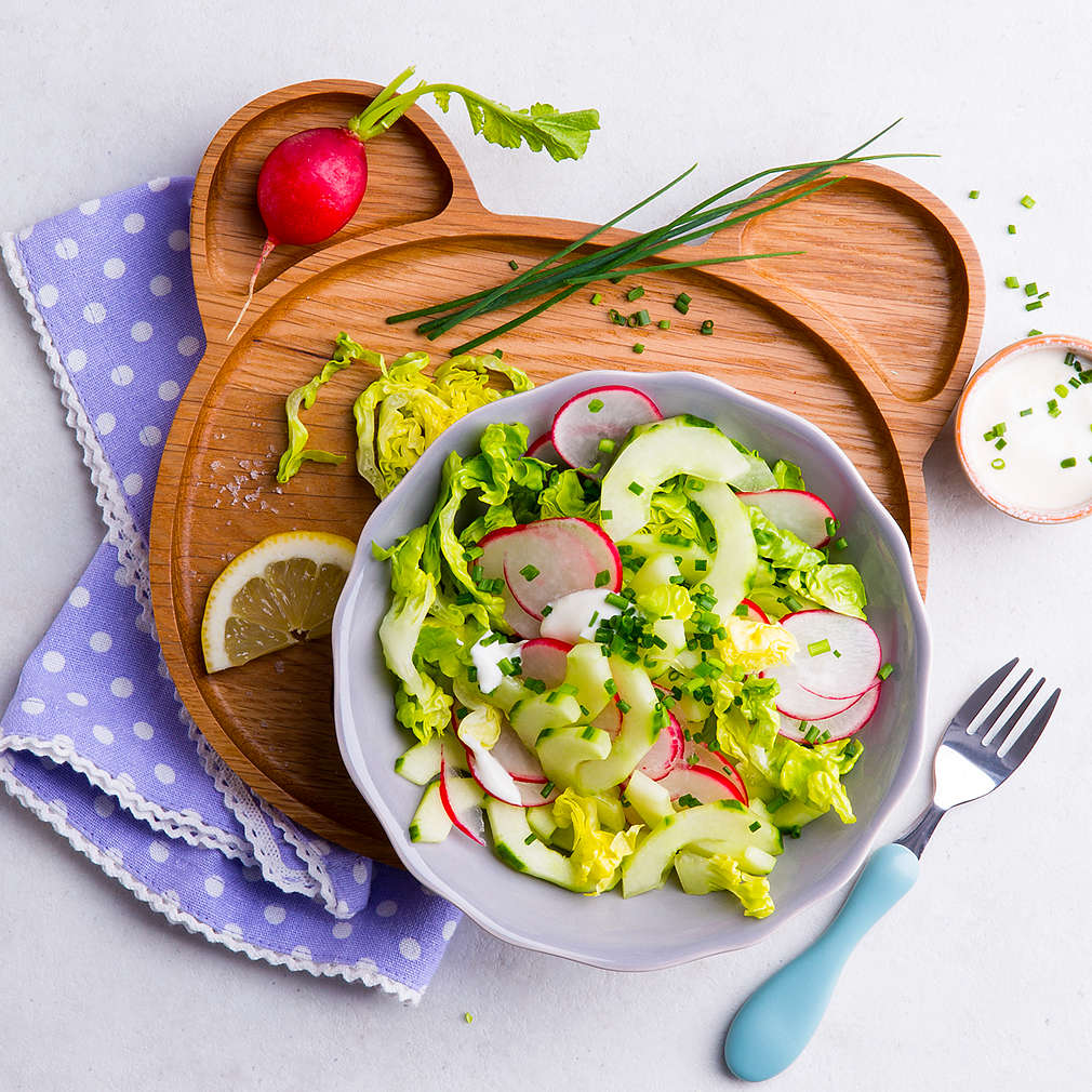 Abbildung des Rezepts Gurken-Radieschen-Salat mit Joghurtdressing