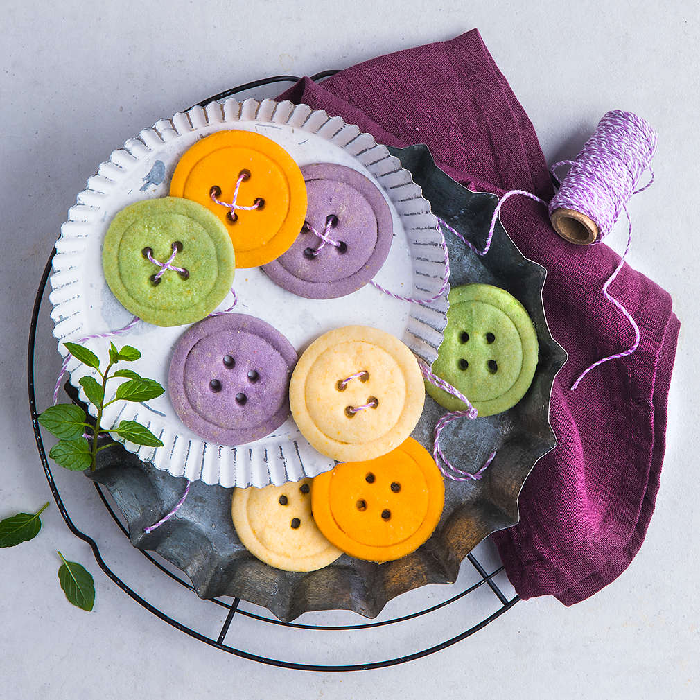 Zobrazenie receptu Farebné gombíkové sušienky na špagáte