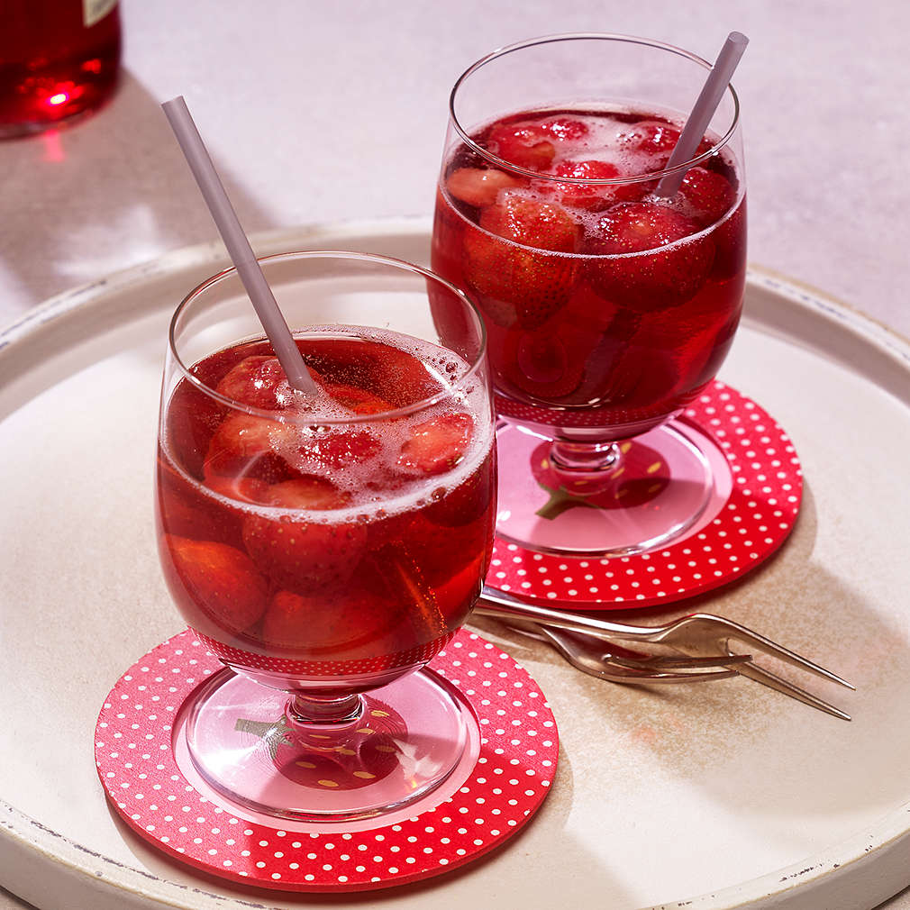 Imaginea rețetei Cocktail cu Campari și căpșuni