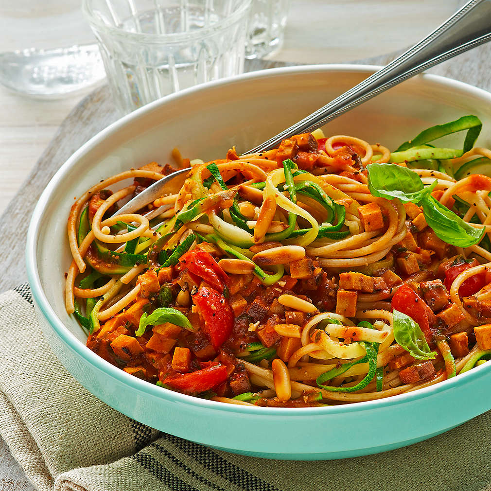 Abbildung des Rezepts Zucchini-Spaghetti mit Tofu-Bolognese