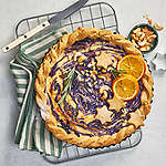 Abbildung des Rezepts Rotkohl-Quiche mit Orange und Cashew